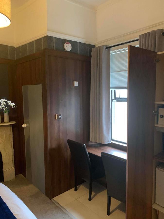 Upstairs Studio - Private Kitchenette And Small En-Suite Дублин Экстерьер фото